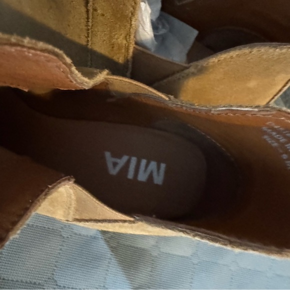 MIA Women's Tan Ankle Boots Sz 6 - Picture 14 of 16